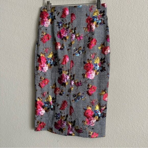 ECI Women's Floral Pencil Skirt - Gray and Red Steampunk - Picture 4 of 11